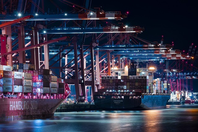 Single-Carrier Shipping vs Multi-Carrier Shipping