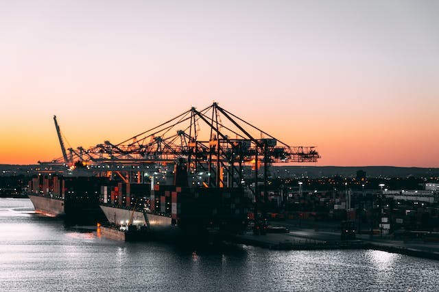 Mengenal Tentang Jasa Freight Forwarding